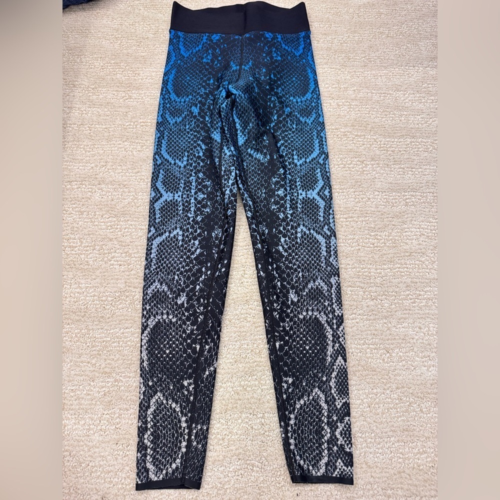 Ultracor ombré python print leggings M
